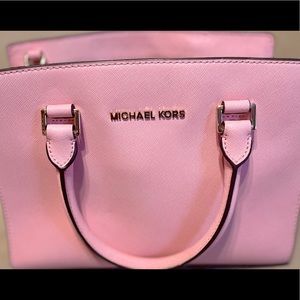 Authentic Michael Kors Medium Satchel pale pink